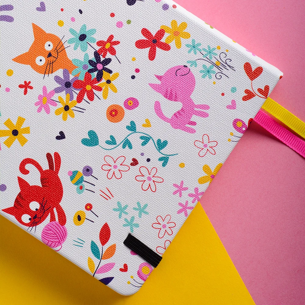 Corderona Lovely Cats Bullet Dotted Journal Elastic Band With Back Pocket Pen Loop A5 Hardcover Notebook