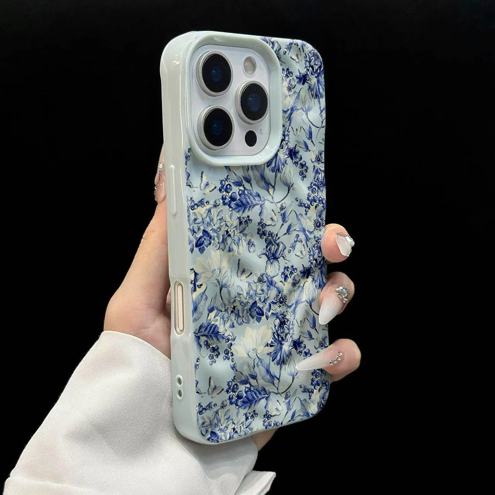 Blau-weiße Porzellan-Kunst-Handyhülle für iPhone 17 16 15 14 13 12 11 Pro Max 14 Plus 17Air Faltenwellen-Soft-Silikonhülle – Detail 10