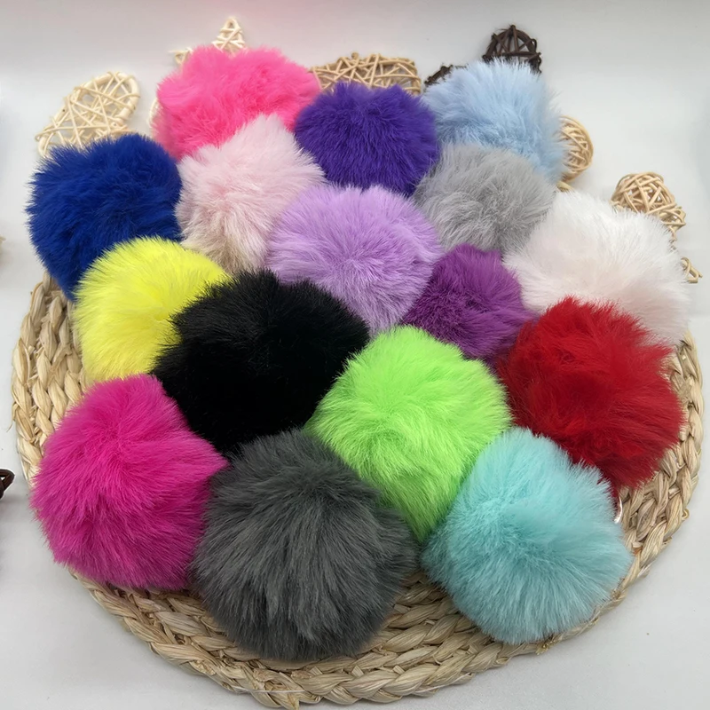 Wholesale Multicolor Furry Fluffy Puff Ball 8cm Faux Rabbit Fur Ball Pom Pom Keychain