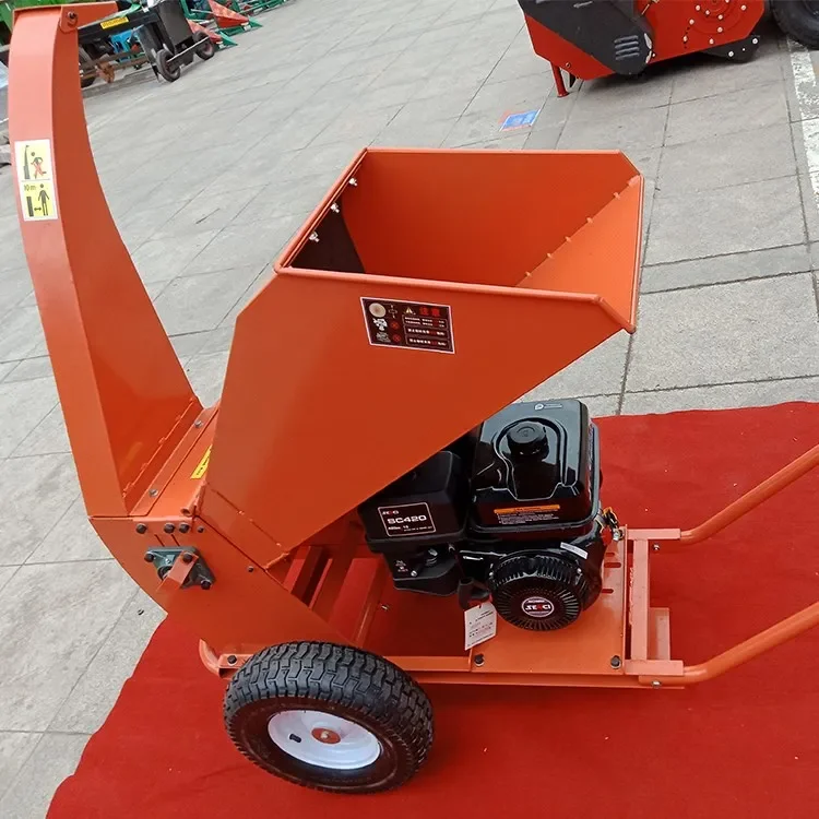 2025년식 가솔린 엔진 산림 농장 나무 가지 파쇄기/목재 처리기/나무 파쇄기