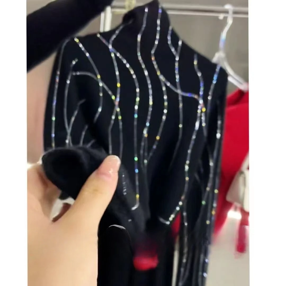 

2025 Solid Color Rhinestone Wool Sweater Women Soft Comfortable Knit Top Fall