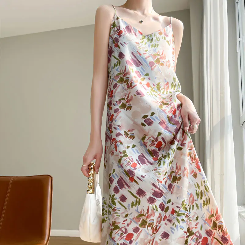 فستان قصير من الساتان بأنماط الأزهار للنساء، تأثير تنحيف صيفي 2025، تنورة طويلة على شكل حرف V مطبوعة على شكل حرف V #6