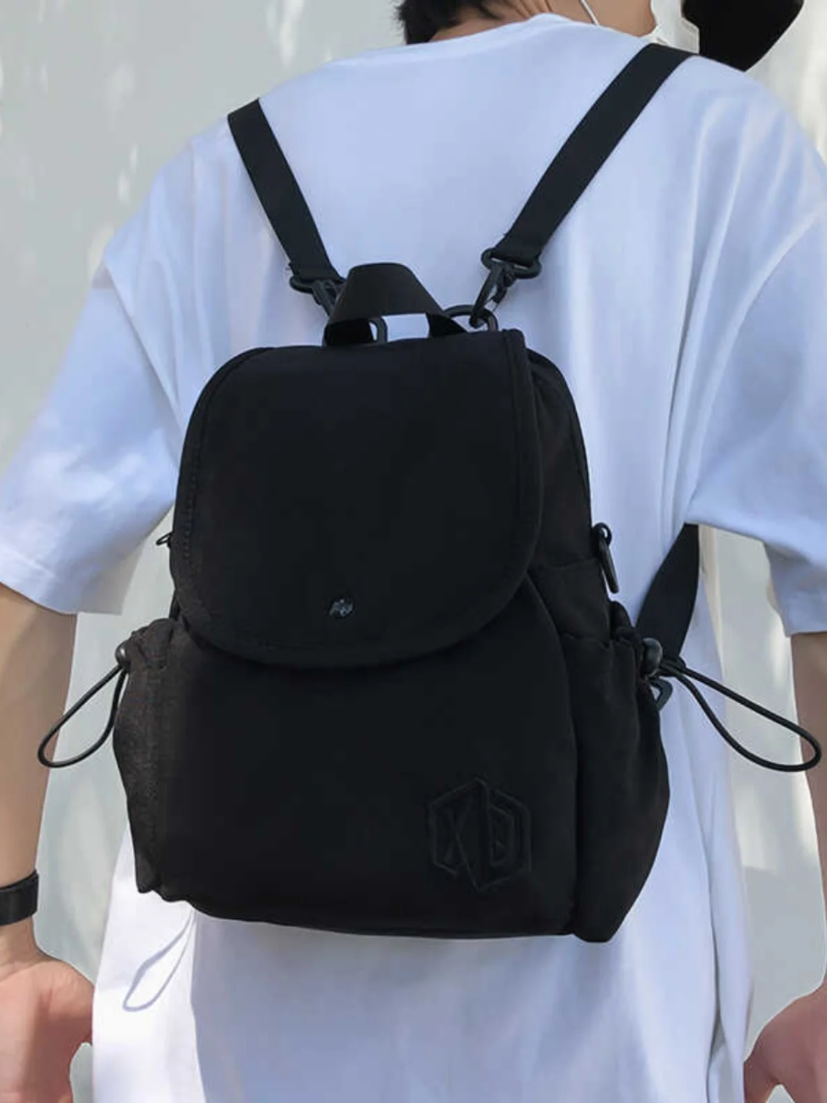 Simple and lightweight backpack men's multi-functional short-distance travel bag minority design backpack fashion student bag