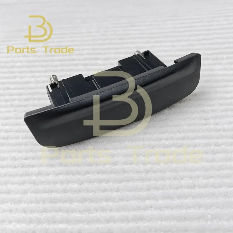 1pc Armrest Box Cover Switch Button for 16-19 XT5