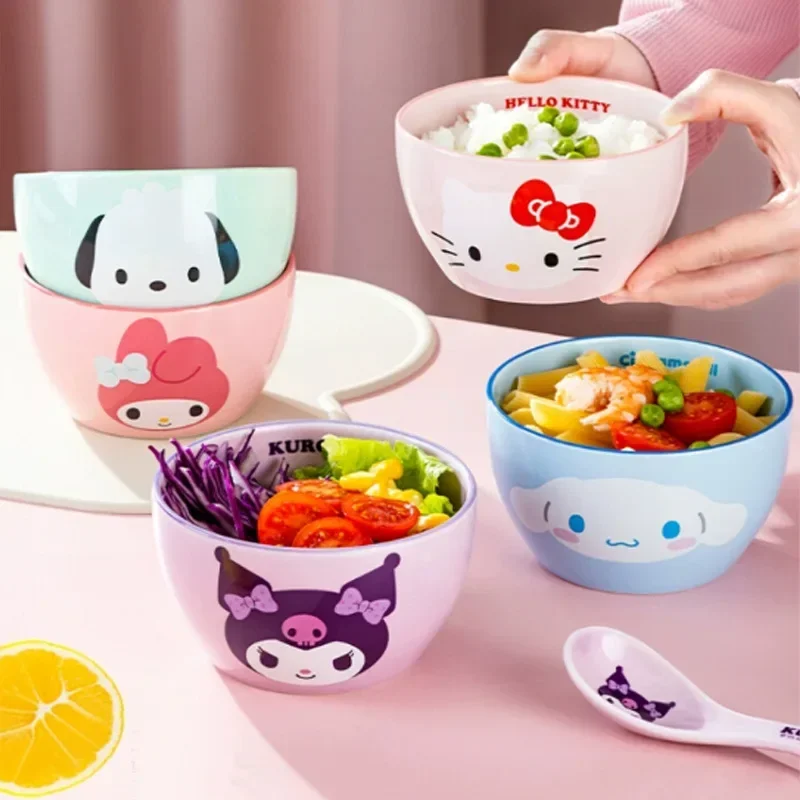 Hello Kitty ถ้วยเซรามิก Kawaii SANRIO Cinnamoroll ลายการ์ตูนน่ารัก Kuromi ช้อนส้อมบ้านชามข้าวของขวัญสำหรับเด็กผู้หญิง