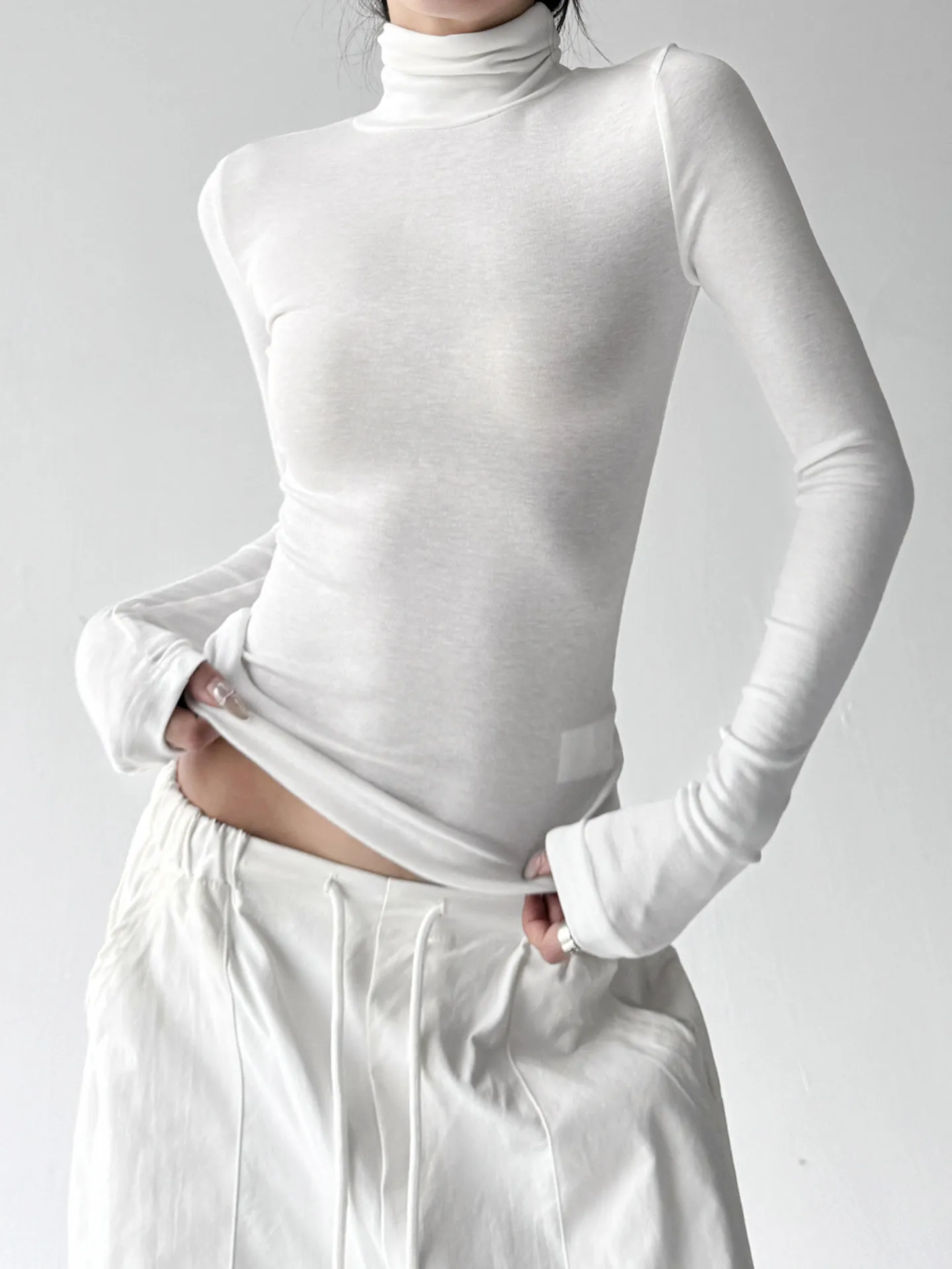 Women Base Layers 2026 Fall New Arrival Slouchy Turtleneck Long Sleeve Tee Slim Extra Long Sleeve Basic Undershirt Stretch Top