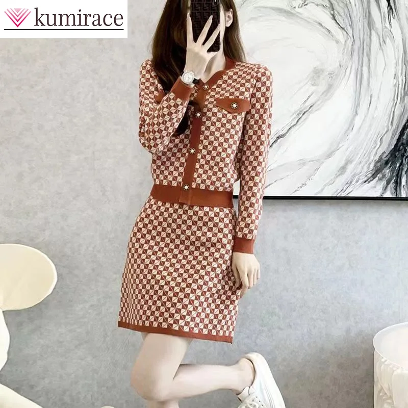 

Autumn 2022 South Korean New Women's Suit Knitted Short Coat Wrapped Hip Skirt Two-piece Suit Elegant Retro Women's Skirt Suit