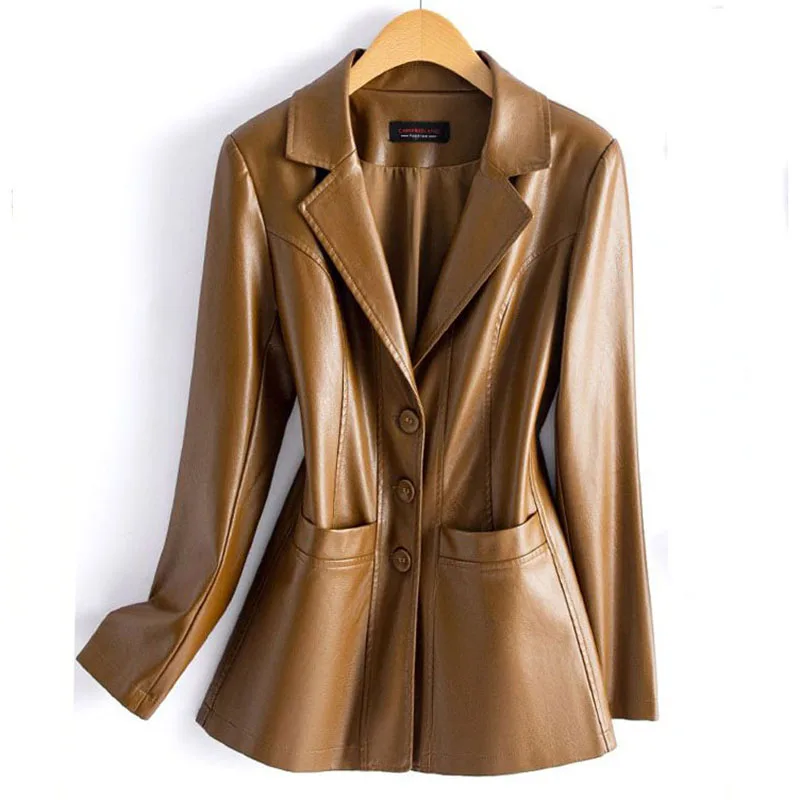 Moda giacche di pelle di pecora donna casual corto cappotti in vera pelle 2025 nuova manica lunga con bottoni ricoperti giacche in vita elastica femminile