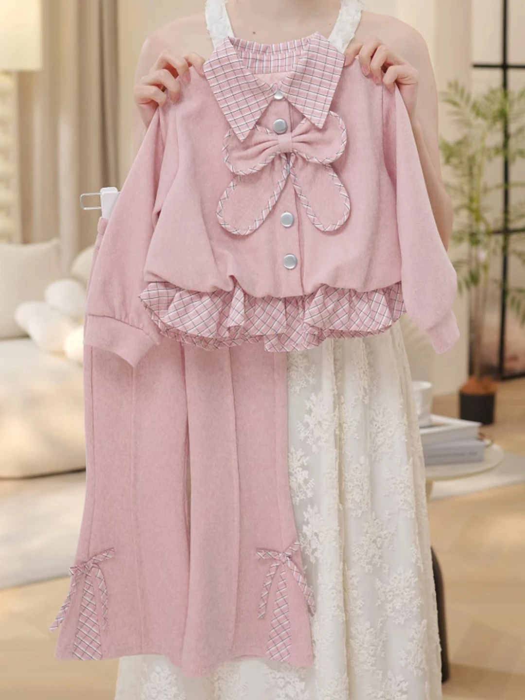 Girls Pink Long Sleeve Ruffle Collar Button up Top Flared Pants Two Piece Set Casual Autumn Wear 2026 Style  Knot