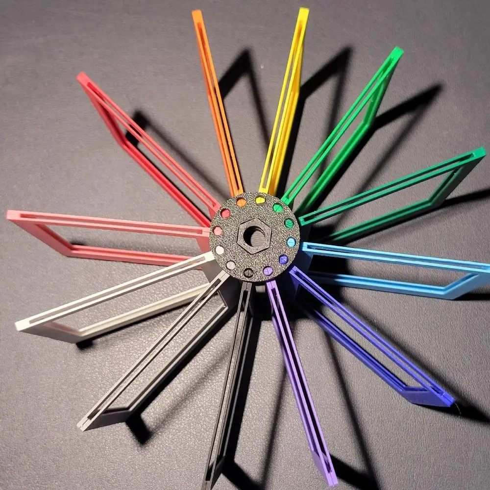 

Вращающийся 3D-держатель для фотокарточек на 12 карманов, защитная креативная вращающаяся фоторамка, пластиковые вращающиеся украшения с эффектом перелистывания страниц