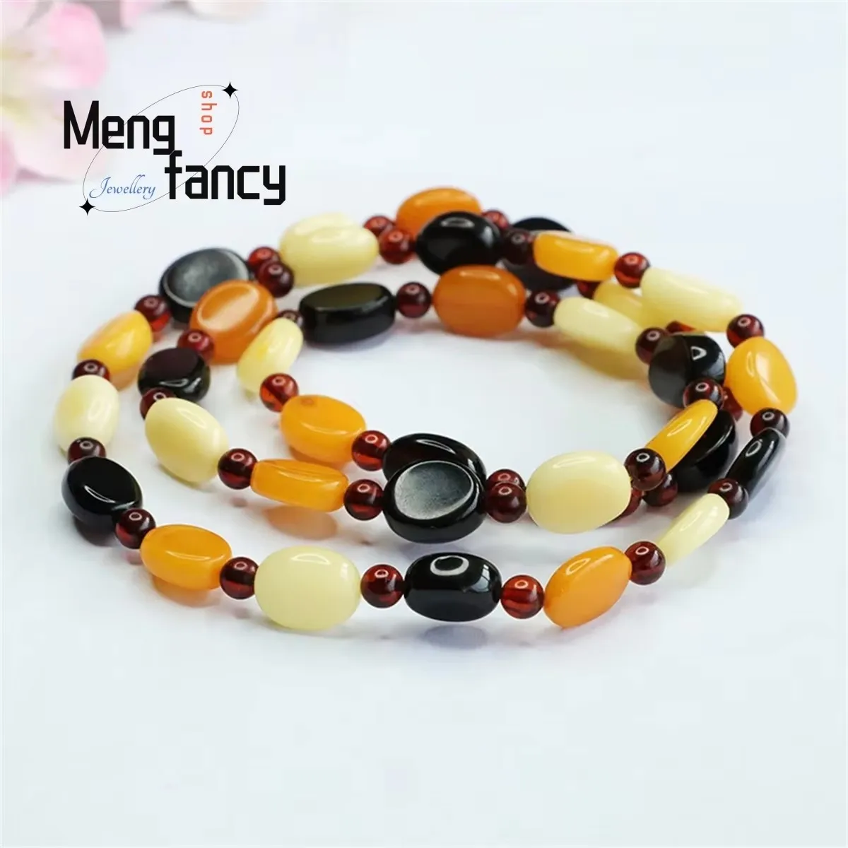 Natural Amber Old Honey Wax White Flower Casual Necklace Simple Generous Personality Versatile Charm Fashion Women Fine Jewelry