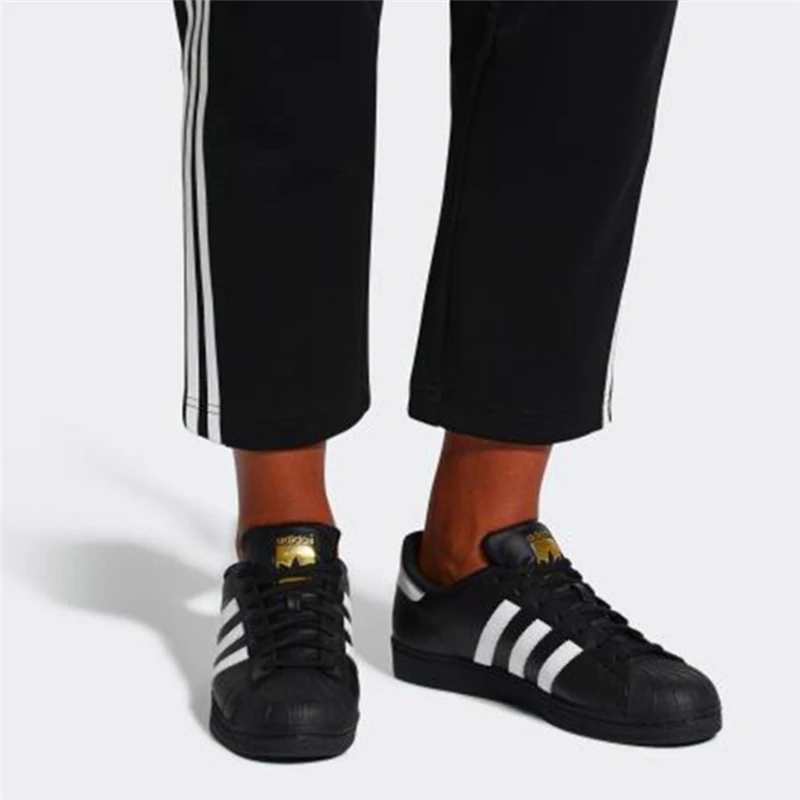 Рисунок 6 - Кроссовки adidas superstar мужские/женские