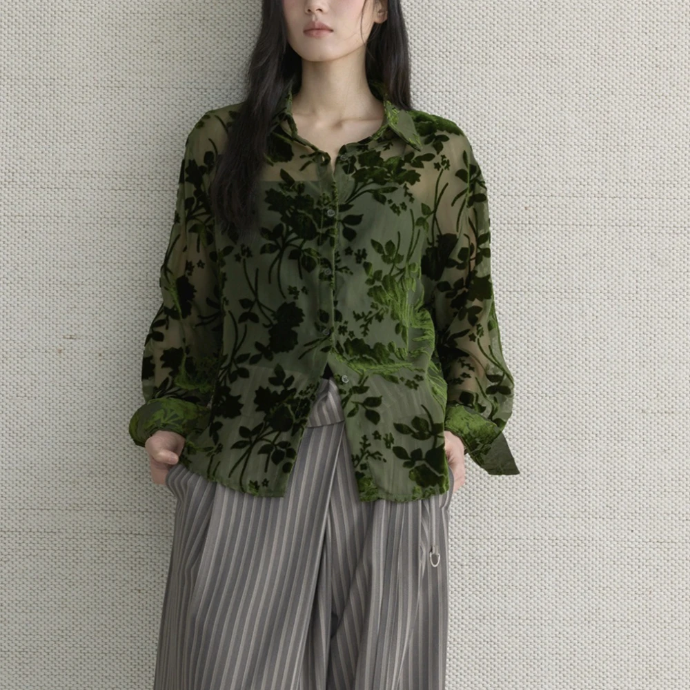 TWOTWINSTYLE Groen Gesplitst Massaal Chic Shirt Vrouwelijke Revers Lange Mouw Losse Koreaanse Casual vrouwen Shirts Herfst Mode Nieuwe