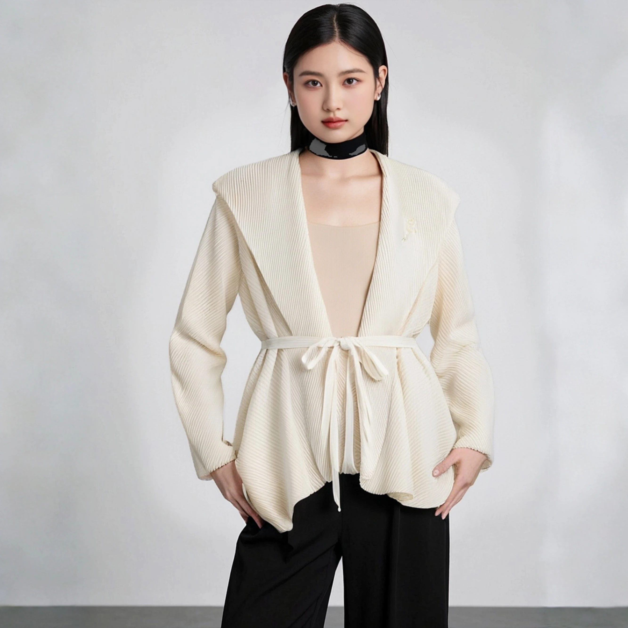 

Miyake Pleated Jacket, Niche Pleated Jacket, Autumn and Winter New Style, Casual and Fashionable Temperament Jacket, Lace Up Top