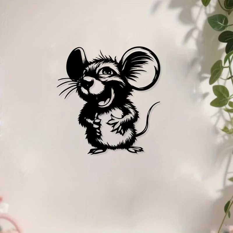 A metal wall decoration，Depicting a happy little mouse statue