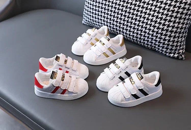 Kindersneaker, modisches Design, weiße, rutschfeste Freizeitschuhe für Jungen und Mädchen, atmungsaktive Sneaker, Schuhe für Kleinkinder und Schüler, Outdoor-Schuhe. – Detail 4