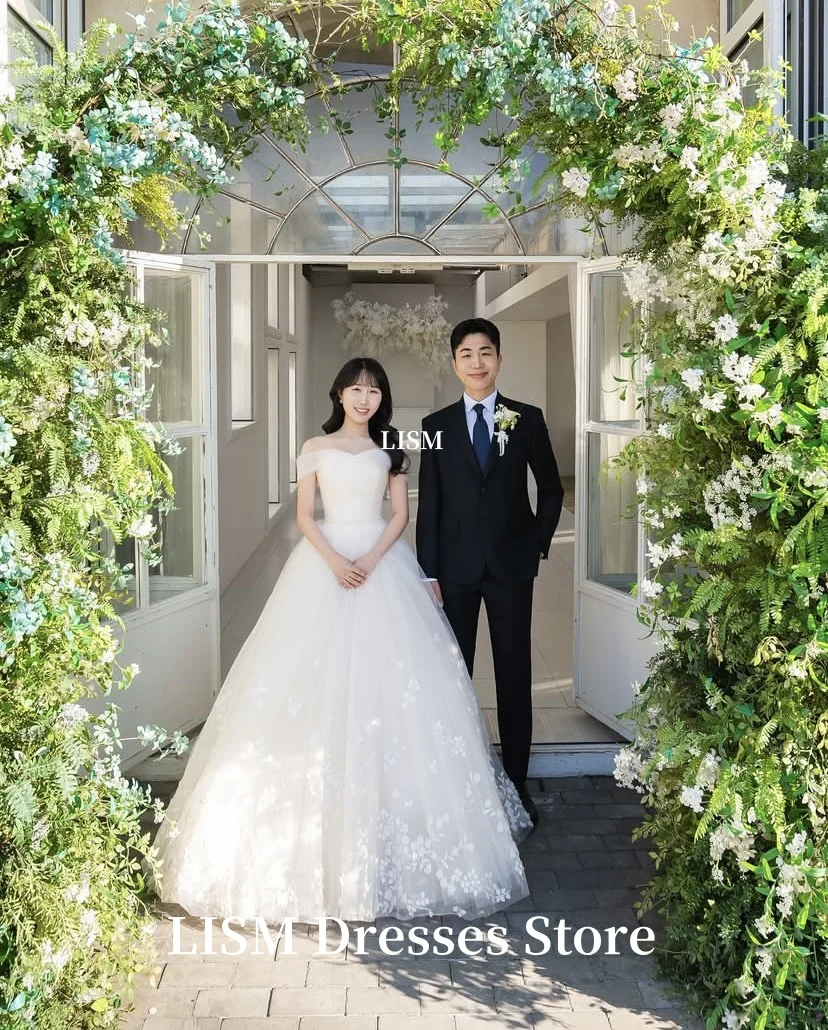 LISM オフショルダー恋人韓国ウェディングドレス写真撮影シルクチュールレースシンプルなブライダルドレス 웨딩드레스カスタマイズされたコルセット