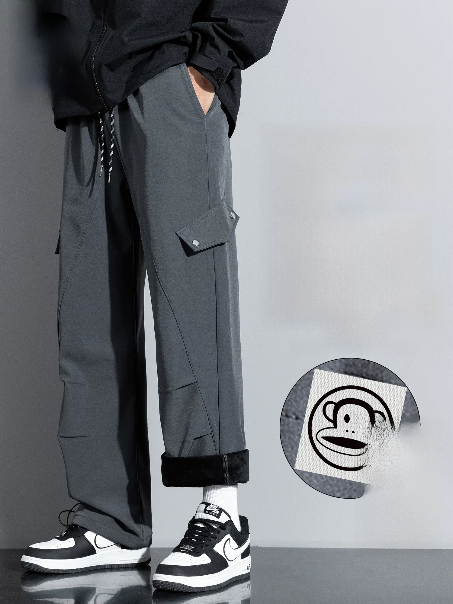 

Мужские повседневные брюки Paul Frank: весенне-осенние, утолщенные, плиссированные, свободного кроя, прямые, рабочие, немнущиеся, из полиэстера