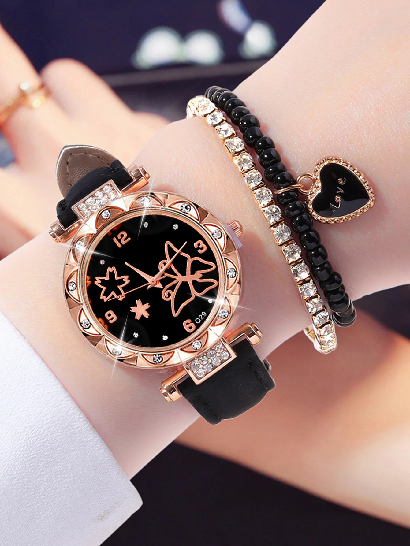 3PCs Fashion Versatile Starry Sky Diamond Embedding orologio al quarzo con cintura da donna con Set di braccialetti con inclusione di diamanti