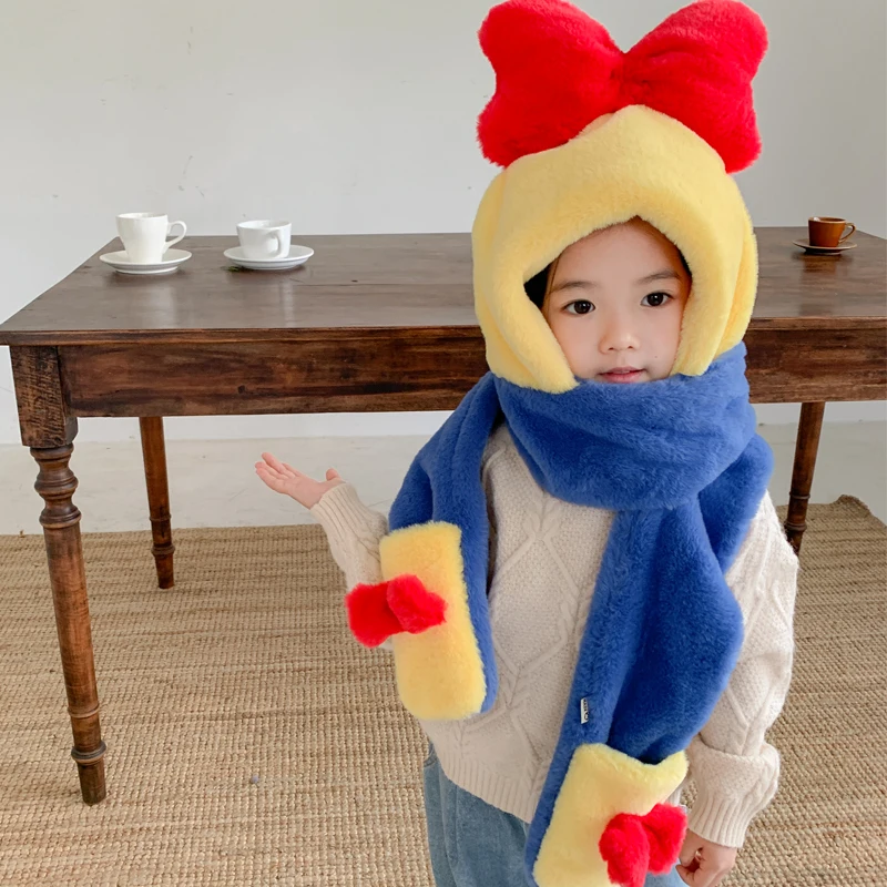 

2022 New Cartoon Princess Children Fashion Scarf Hat Glove 3 Piece Girls Cute Winter Warm Soft Thickening Pocket Hats Hooded