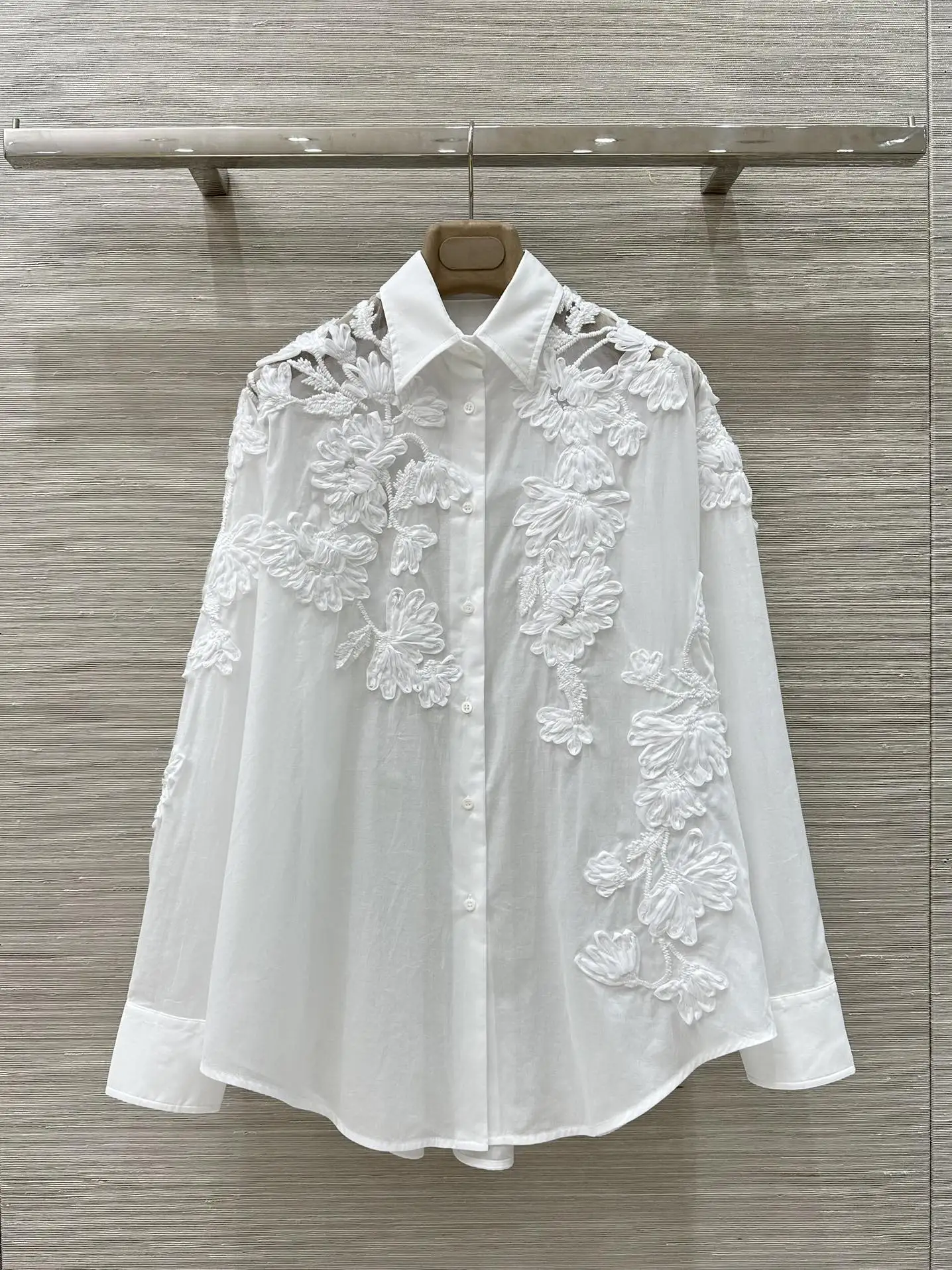 ΠΠ»Π΅Π³Π°Π½ΡΠ½Π°Ρ ΠΆΠ΅Π½ΡΠΊΠ°Ρ Π±Π΅Π»Π°Ρ Ρ
Π»ΠΎΠΏΠΊΠΎΠ²Π°Ρ ΡΡΠ±Π°ΡΠΊΠ°, ΠΎΡΠ΅Π½Π½ΠΈΠΉ ΠΎΡΠΈΡΠ½ΡΠΉ ΠΌΠΎΠ΄Π½ΡΠΉ ΡΠΎΠΏ Ρ ΡΠ²Π΅ΡΠΎΡΠ½ΠΎΠΉ Π²ΡΡΠΈΠ²ΠΊΠΎΠΉ ΠΈ Π΄Π»ΠΈΠ½Π½ΡΠΌΠΈ ΡΡΠΊΠ°Π²Π°ΠΌΠΈ ΠΠ»Π΅Π³Π°Π½ΡΠ½Π°Ρ ΠΆΠ΅Π½ΡΠΊΠ°Ρ Π±Π΅Π»Π°Ρ Ρ
Π»ΠΎΠΏΠΊΠΎΠ²Π°Ρ ΡΡΠ±Π°ΡΠΊΠ°, ΠΎΡΠ΅Π½Π½ΠΈΠΉ ΠΎΡΠΈΡΠ½ΡΠΉ ΠΌΠΎΠ΄Π½ΡΠΉ ΡΠΎΠΏ Ρ ΡΠ²Π΅ΡΠΎΡΠ½ΠΎΠΉ Π²ΡΡΠΈΠ²ΠΊΠΎΠΉ ΠΈ Π΄Π»ΠΈΠ½Π½ΡΠΌΠΈ ΡΡΠΊΠ°Π²Π°ΠΌΠΈ