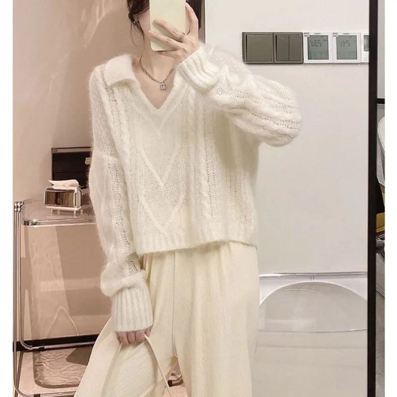 White V-neck Hollow Out Sweater Women Autumn Simplicity Loose Long Sleeve Knitwear Fashion All-match Trend V-neck Knitting Tops