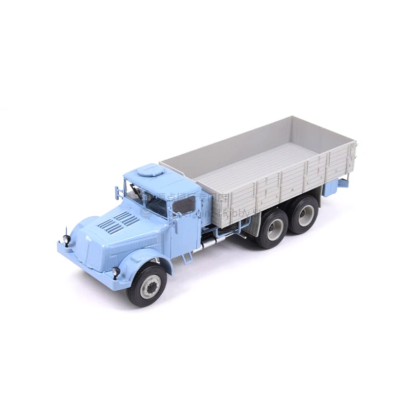 Original Czechoslovakia 6x6 Old Heavy Flatbed Truck Tatra 111R Authentic 1:43 Die Cast Car Model For Collection 103108