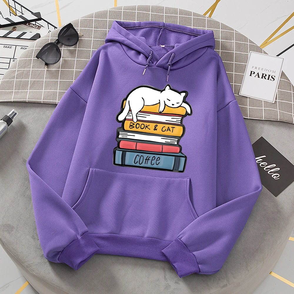 White Cat Sleeping On A Pile Of Books Hoodies Women Novelty Fashion Hoody Loose Oversized Basic New Hoodie Casual Fleece Clothes