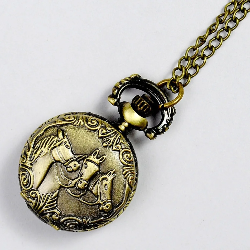 Vintage Small Quartz Pocket Watch for Men Women Bronze Roman Numerals Case Fob Chain Pendant Necklace Clock for Collection Gift