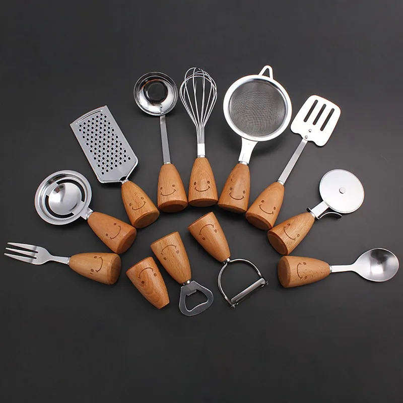 

Stainless Steel Kitchen Utensils, Baking Tools, Smiley Kitchenware, Egg Beaters, Spoons, Spatulas, Ladles, and Other Tools