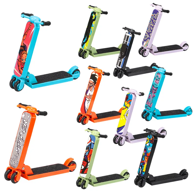 Scooter da dito Giocattoli interattivi da dito Kit skteboard da dito Mini scooter acrobatico Skateboard pieghevoli Giocattoli sportivi da dito Regalo per bambini