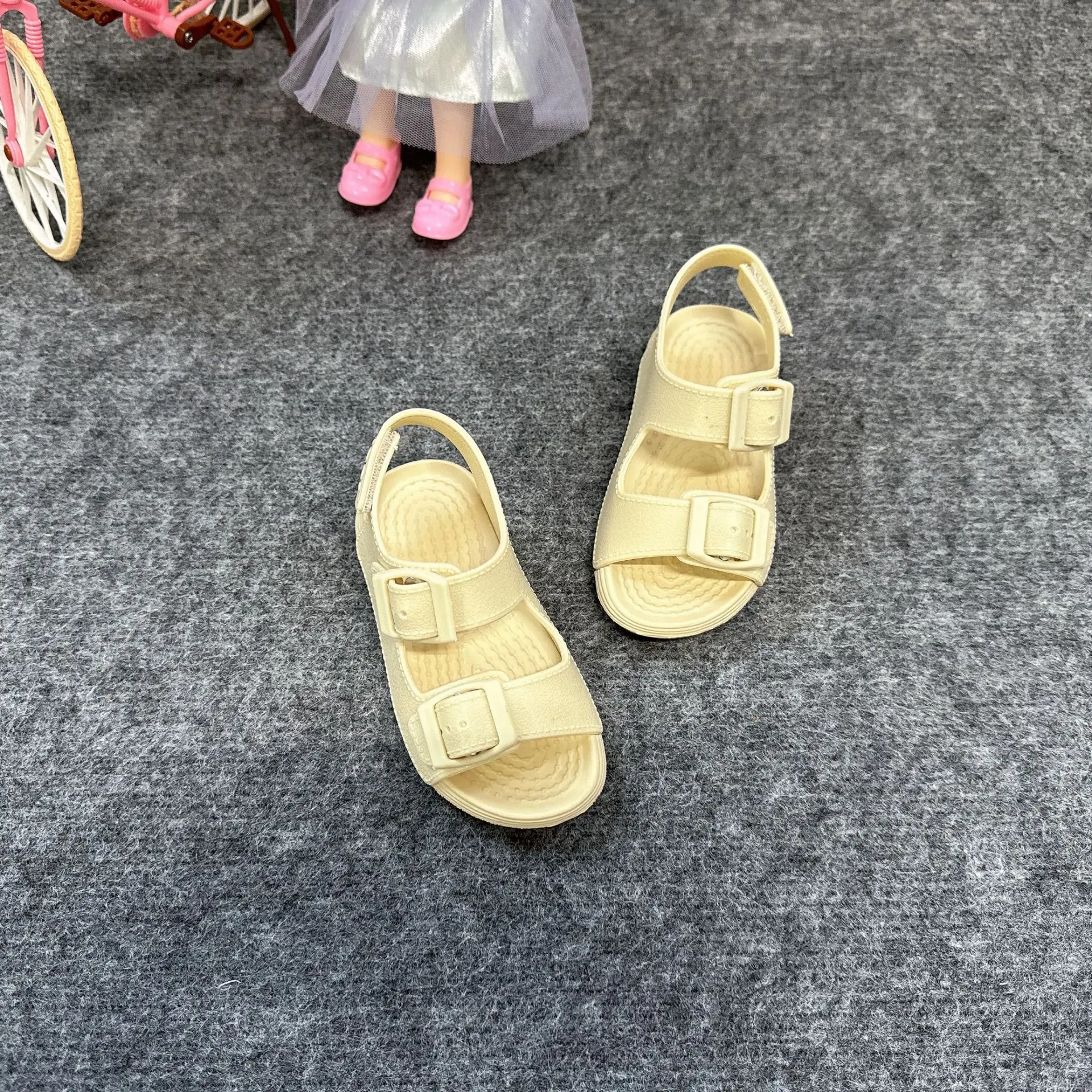 Solid Color Casual Children's Summer Sandals Popular Design Fashion Girl Boy Shoes Beach Sandal Flat Boutique Trend Kids Sandals