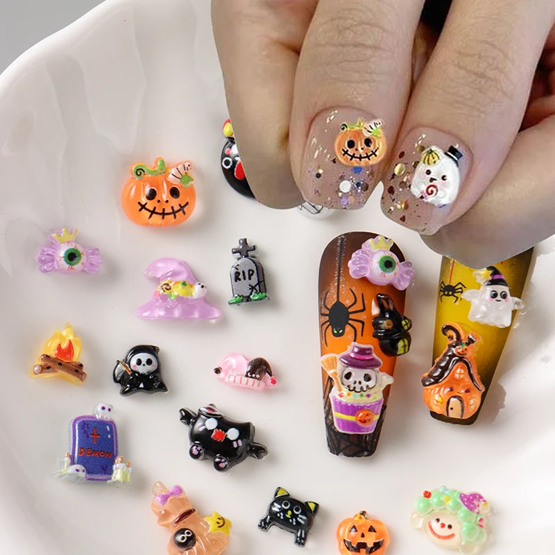 50/100Pcs Kawaii Halloween Nail Charms Cartoon Pumpkin Ghost Cat Mixed Sized Resin Ornaments Cute Spider Web Bat Nail Decor