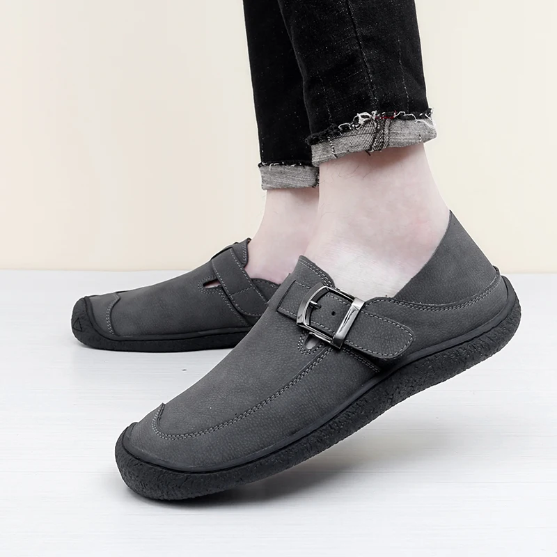 

Spring and Autumn Men's Fashionable and Comfortable Casual Shoe Brand Men Outdoor Soft Soled Anti Slip Lazy Shoes Driving Shoes