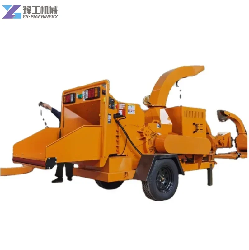 Mobile Diesel Engine Wood Chipper Machine Wood Pallet Crusher Forestry Sawdust Garden Leaf Shredder Crushing Wood Chipper Price