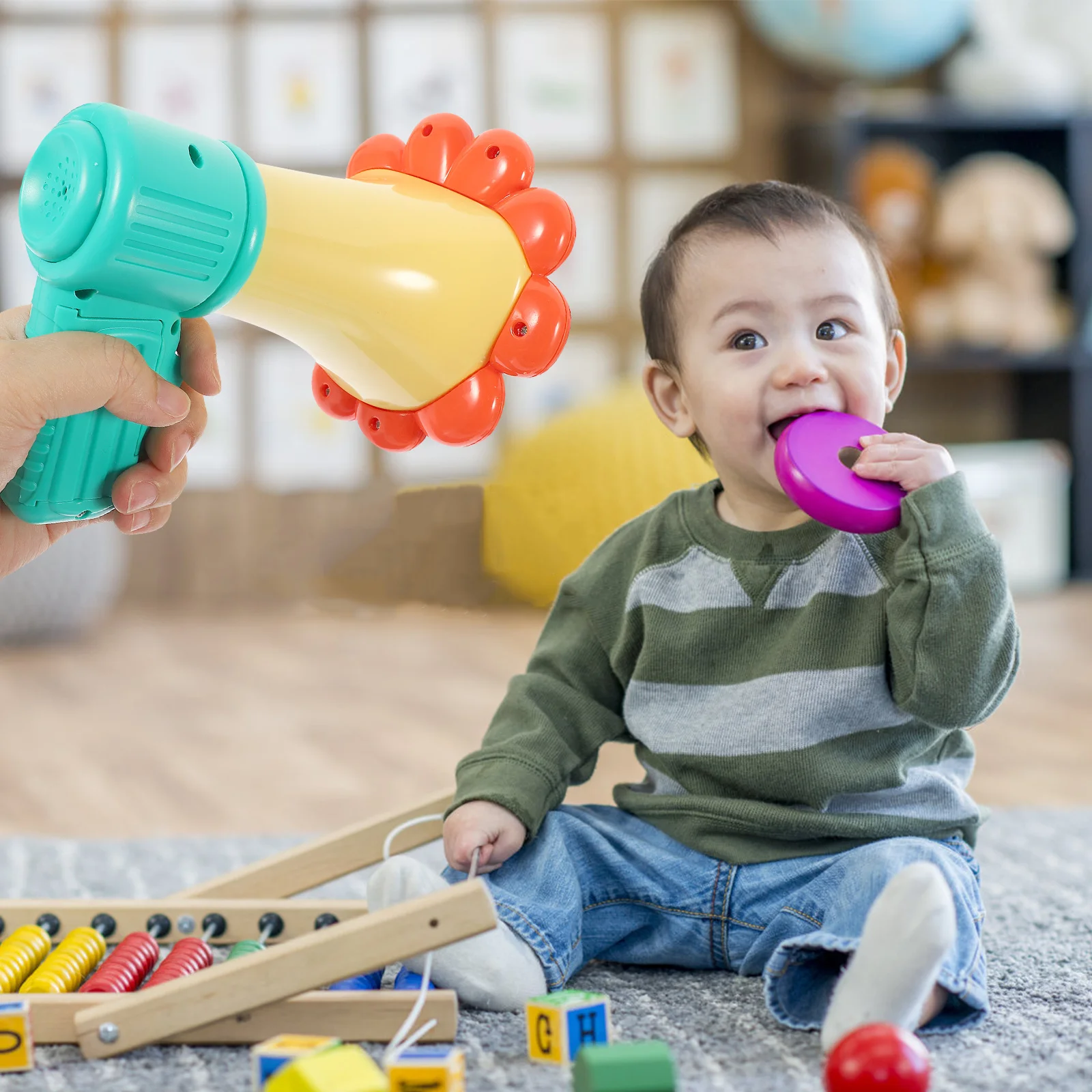 1 szt. Dziecięca trąbka zmieniająca głos, plastikowy elektroniczny wzmacniacz dźwięku do występów scenicznych, nauczania, sportu, kibicowania, głośnik w kształcie rogu.