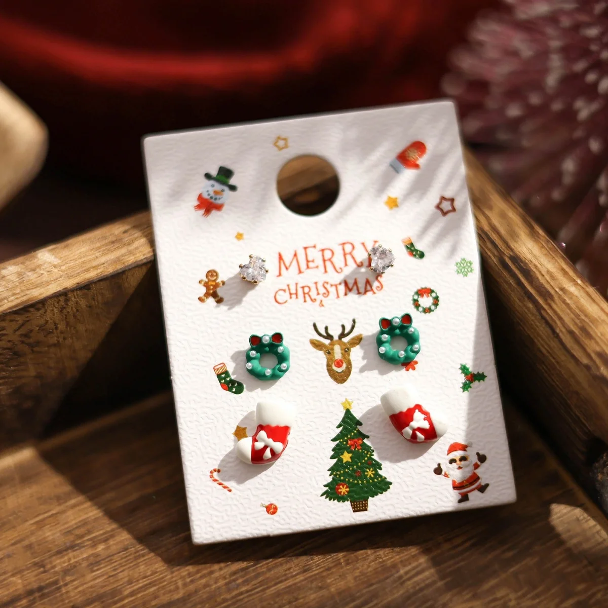 3 Paar/Set zierliche Strass-Kranz-Socken-Ohrringe für Damen, Weihnachts-Ohrstecker aus Kunstharz mit grünem Stern, Schneeflocke und Weihnachtsbaum, Schmuck – Detail 20