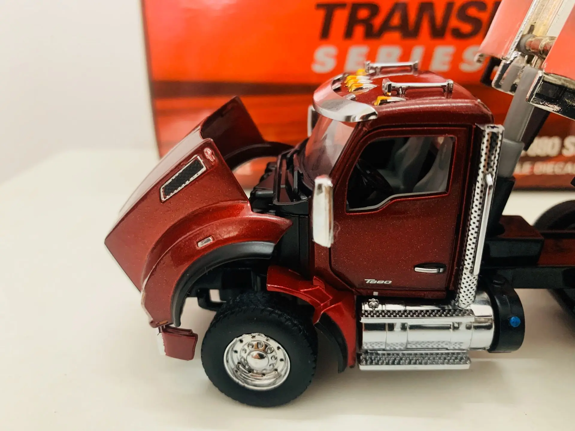 Diecast Masters 71059 T880 SBFA Dump Truck Radiant Red Chrome 1:50 Scale Die-Cast Model