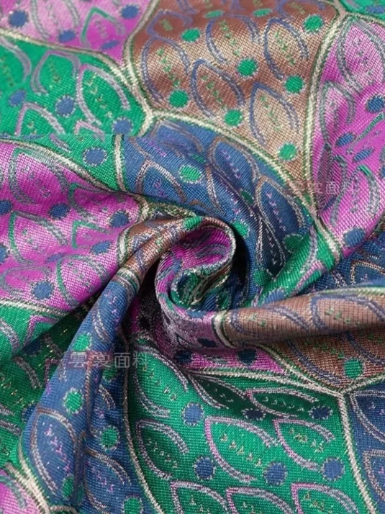 

Золотая линия, окрашенная пряжа, жаккардовая ткань, модное платье с узором павлина, ветровка, одежда, осень-зима, брендовый дизайн, ткань для шитья