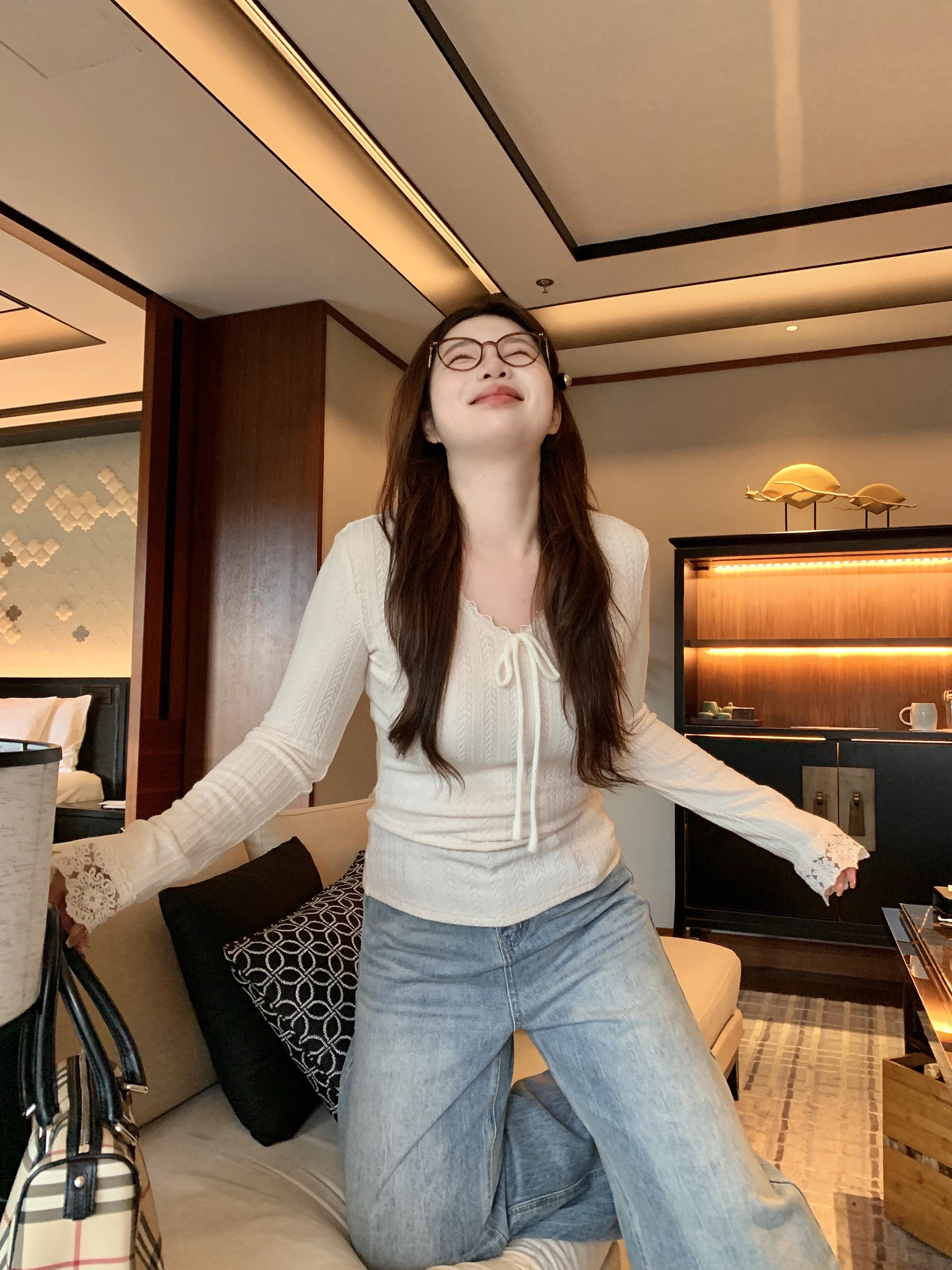 

M5T6 Lace Splice V-Ne Knitted Top Slimming Base Layer irt Inner And Outer Wear Moonlight Effect Commute Sle Ladies T-irt