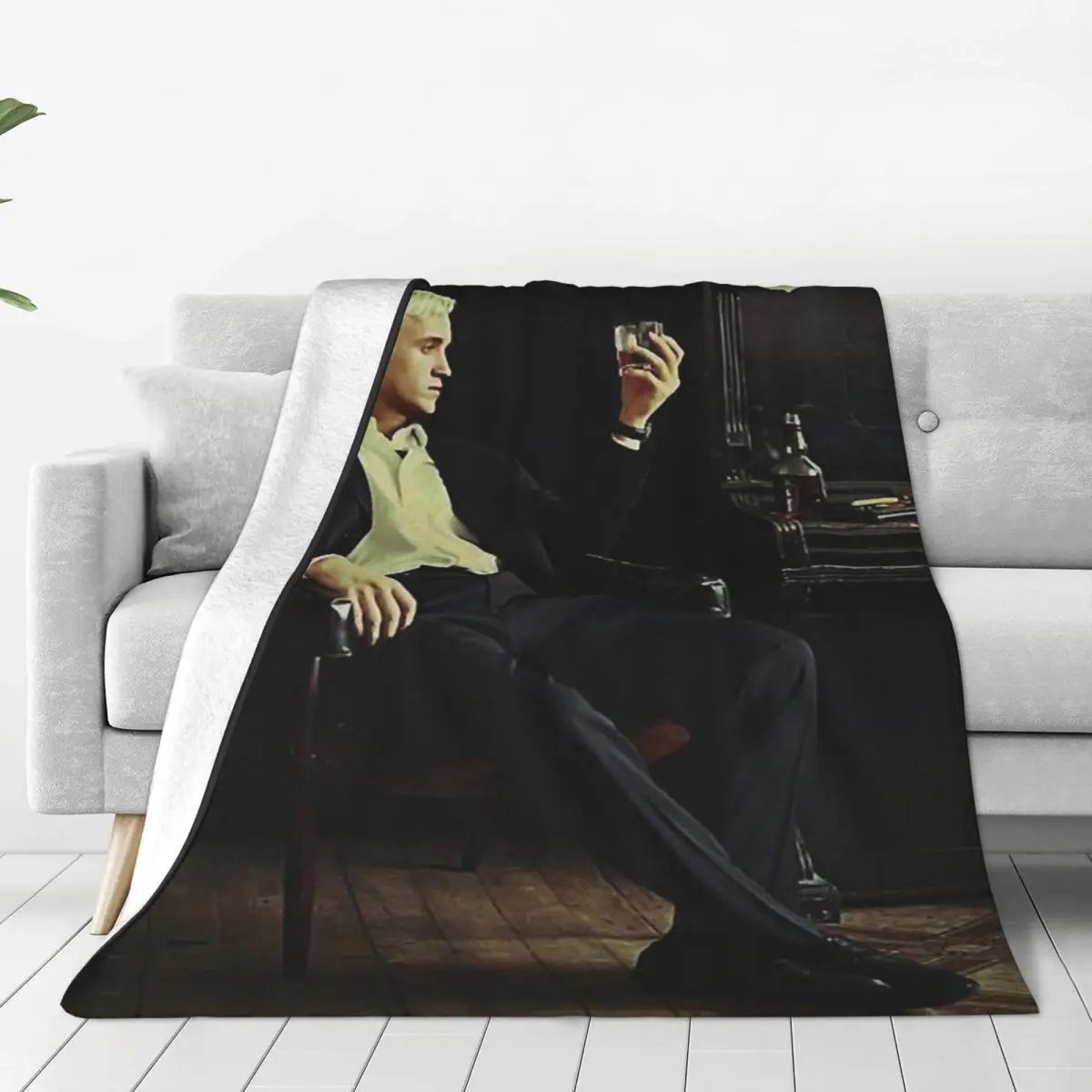 Day Gift Tom Felton Long Beautiful Model Throw Blanket Fleece Sofa Throw Blankets Comfortable Super Warm for Travel Quilt