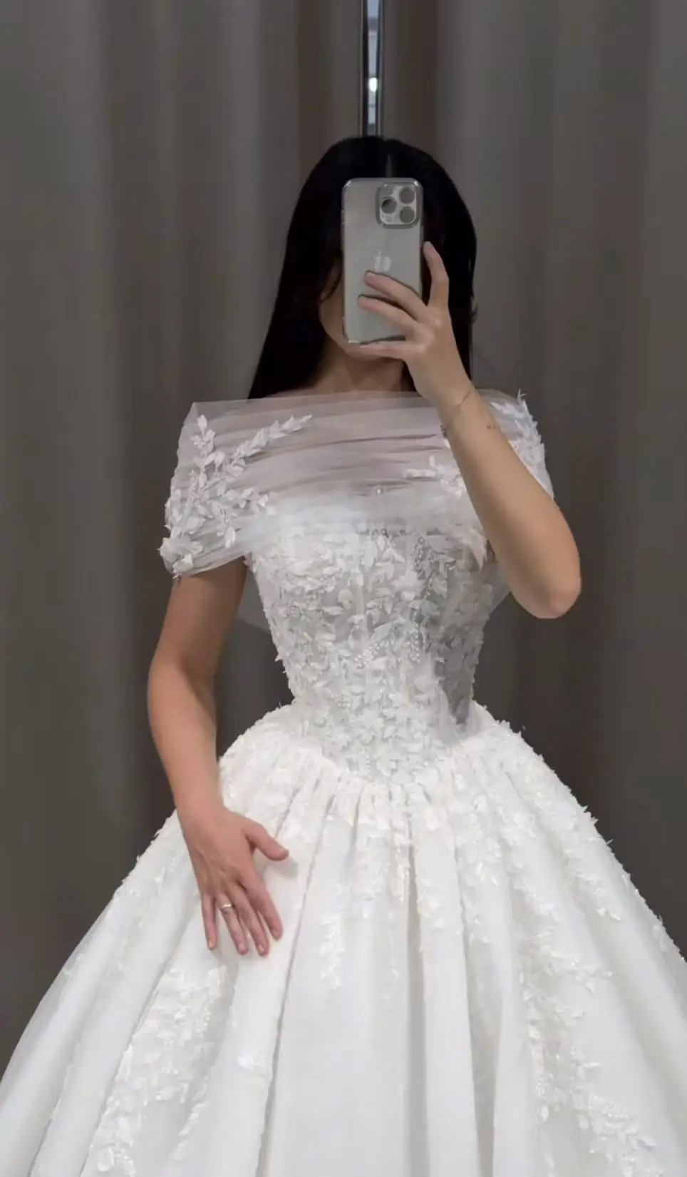 Jane Eyre fuera del hombro preciosos apliques de encaje de tul Vestido de novia hecho a medida 2025 Vestido de baile Vestido de novia