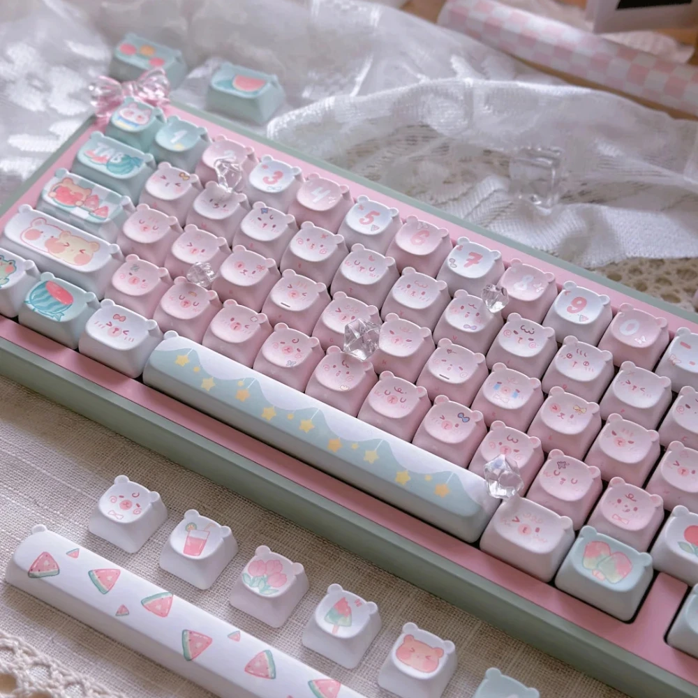 Imagem -03 - Melancia Bear Keycap Grupo Eao Pbt 131keys Sublimation Faça Você Mesmo Teclado Mecânico Cabeça de Urso de Verão Rosa Verde Kawaii