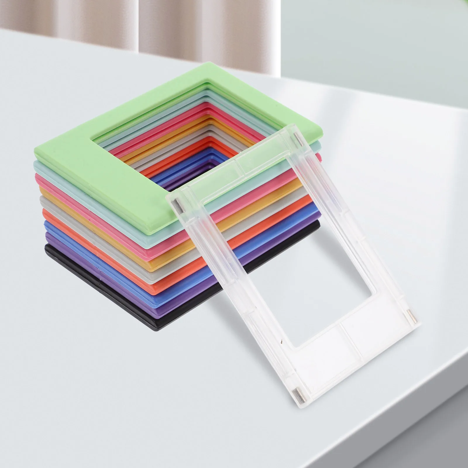 

10Pcs Magnetic Photo Frames Plastic Mini Picture Holders for Fridge Locker Cabinet Photo Note Schedule Display