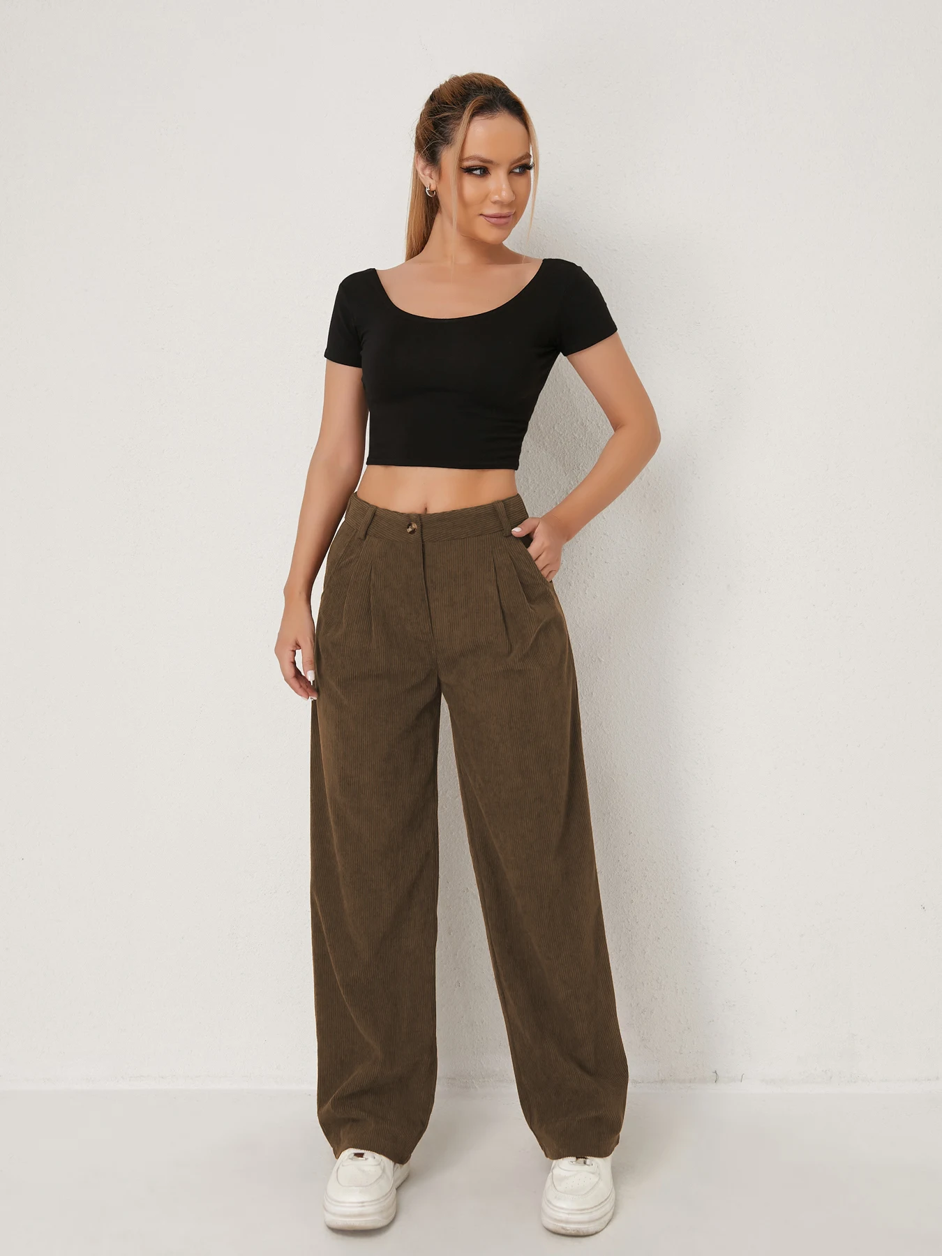 Neue Herbst- und Winter-Freizeitanzüge für Damen in Unifarben aus Cord mit weitem Bein und geraden, samtartigen Hosen, die schlank aussehen – Detail 4