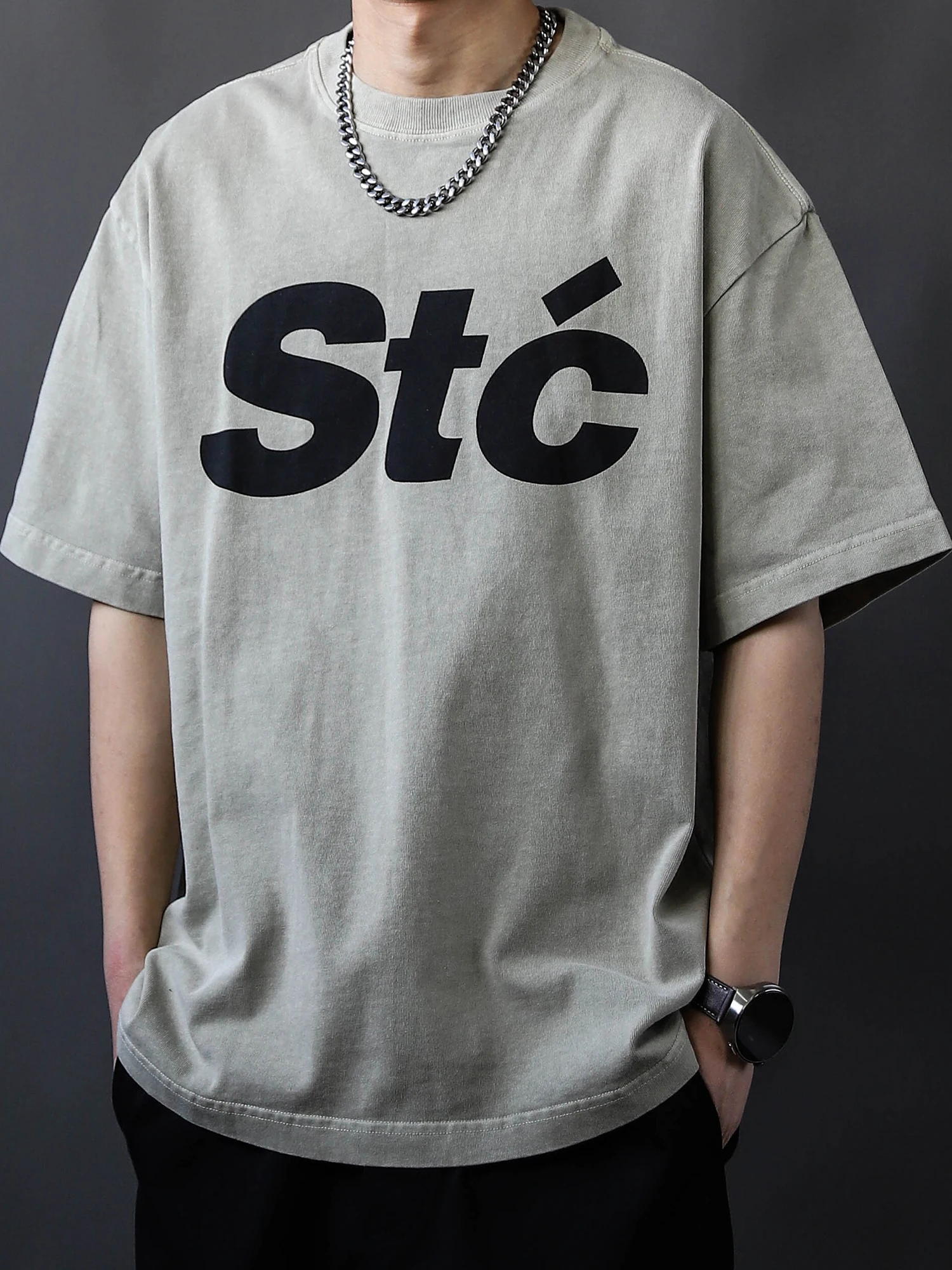 

Мужская летняя футболка в стиле ретро, американского кроя, из плотной ткани, с эффектом потертости, с надписью, цвета хаки, с круглым вырезом, модная.