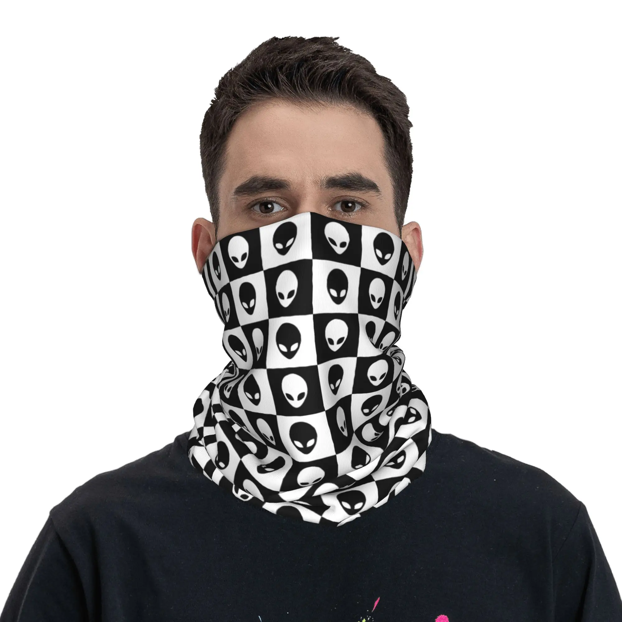 Black And White Aliens Bandana Neck Gaiter UV Protection Face Scarf Cover Men Women  Headband Tube Balaclava