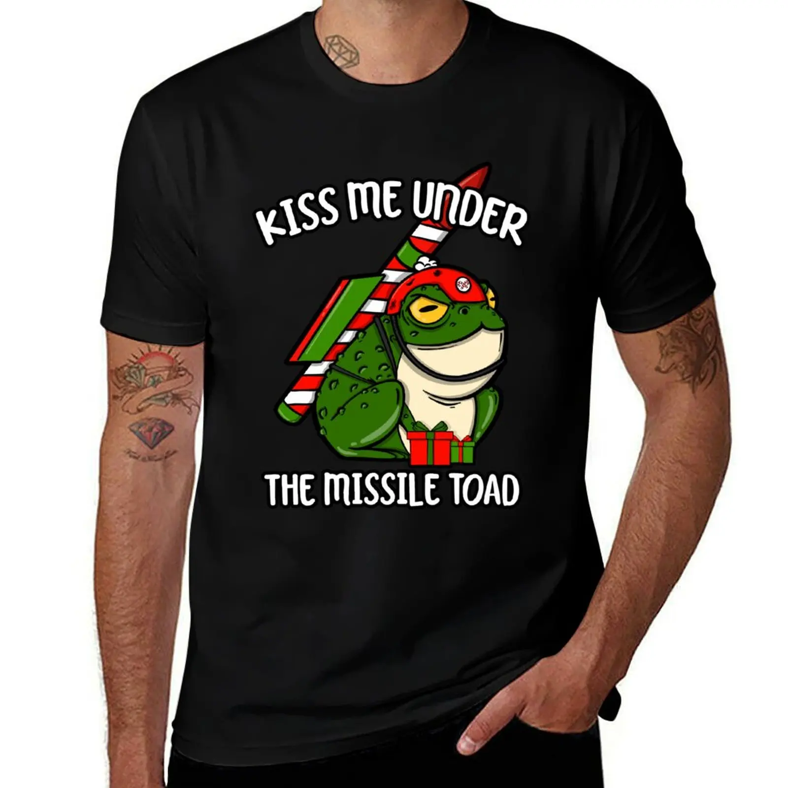 

Kiss Me Under The Missile Toad Funny Christmas T-Shirt t shirts with prints man t shirts for men casual T-shirt