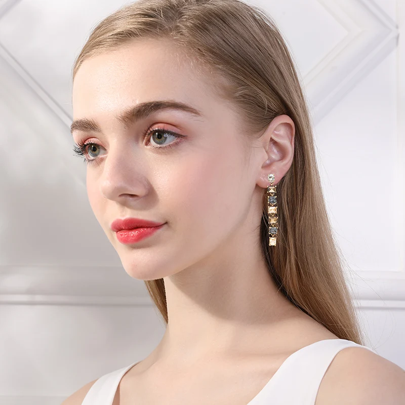 New Fashion Handmade Crystal Rhinestone Earrings Women Long Chain Alloy Bohemia Luxurious Earring Girls Jewelry Accessories