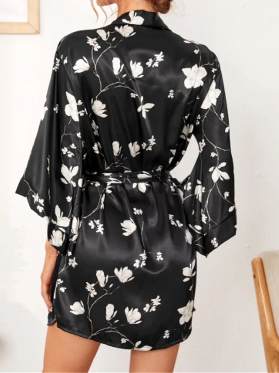 A women\'s fashionable and comfortable black printed ice silk simulation silk robe loungewear versatile daily